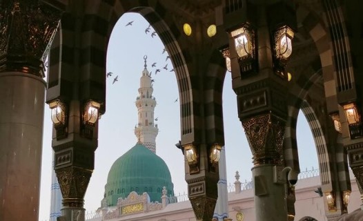 Umrah Rituals: Essential Tips and Insights for a Blessed Journey - Blog Image